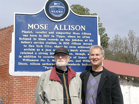 V utorok 15. novembra 2016 umrel americký spevák, klavírista a skladateľ Mose Allison